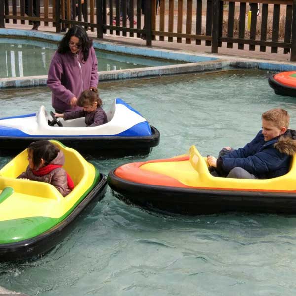bateaux pour enfants du parc tete d or